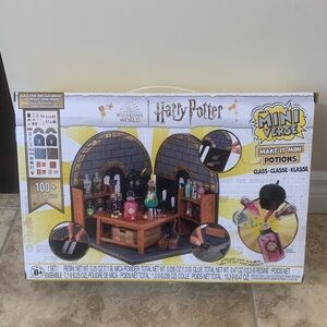 Harry Potter Mini Verse NEW Make It Mini Potions Set 100+ pieces Wizarding
